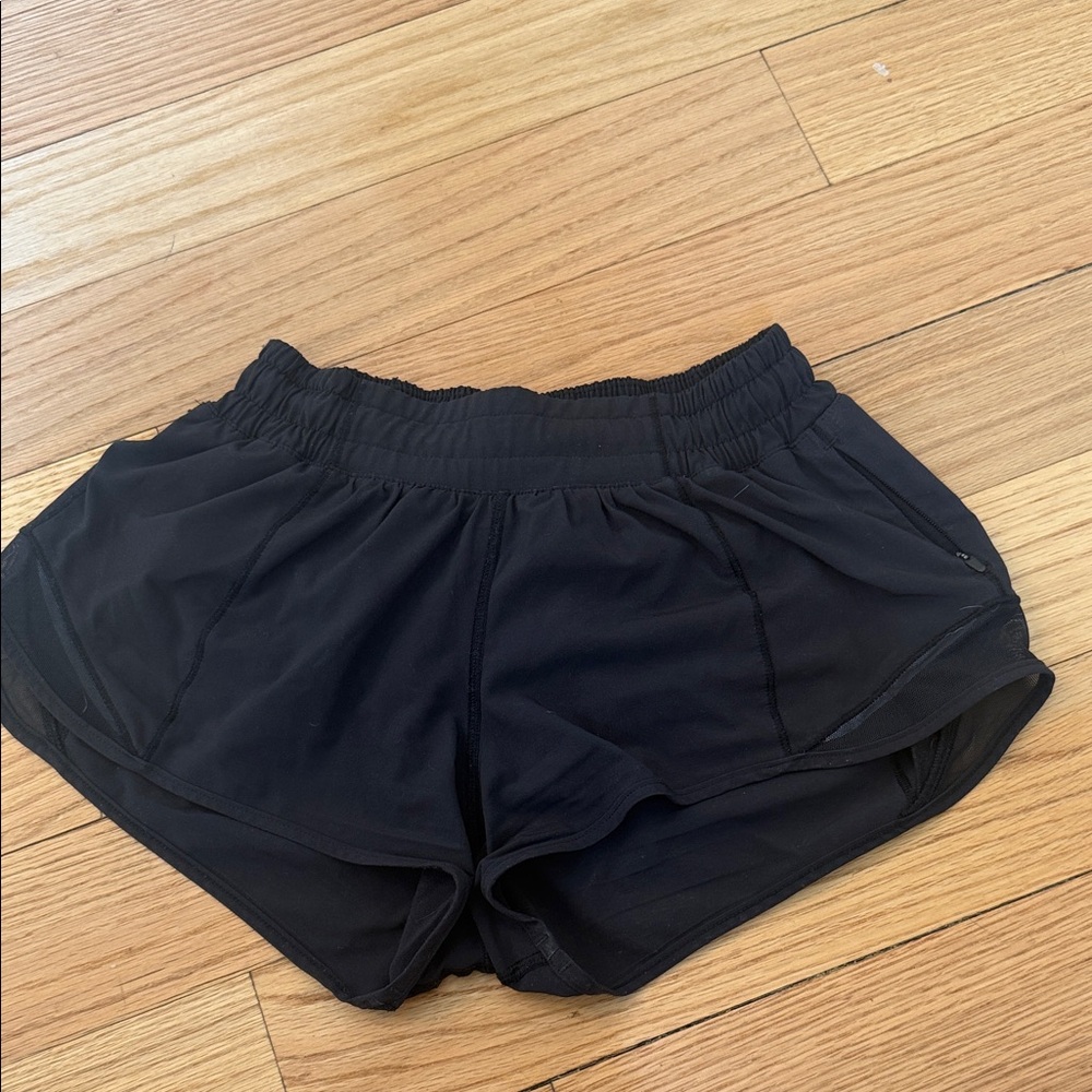 Hotty hot size 2 lululemmon shorts 2.5 inch